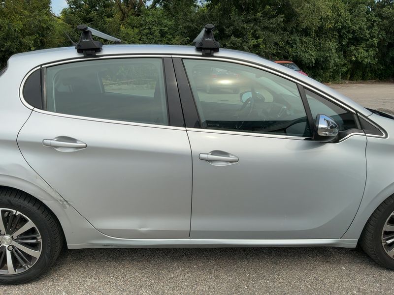 Peugeot 208 1.6 Blue-HDi Allure 2016 – снимка 10