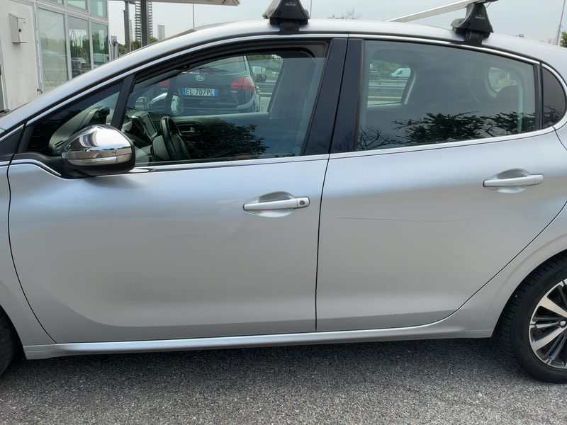 Peugeot 208 1.6 Blue-HDi Allure 2016 – снимка 4
