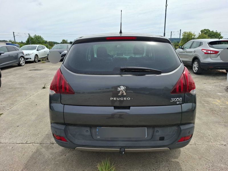 Peugeot 3008 1.6 e-HDi Allure 2015 – снимка 4