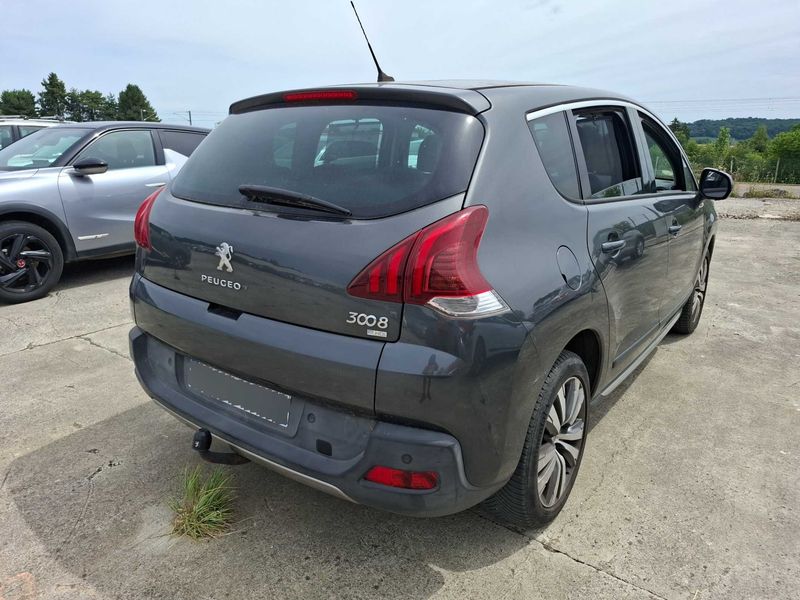 Peugeot 3008 1.6 e-HDi Allure 2015 – снимка 5