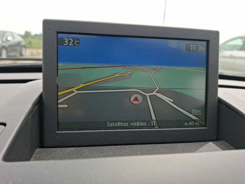 Peugeot 3008 1.6 e-HDi Allure 2015 – снимка 13