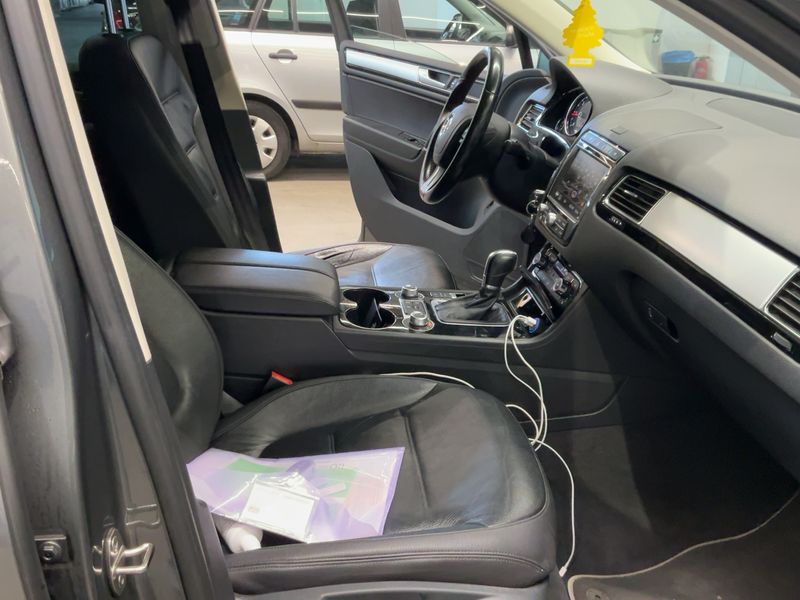Volkswagen Touareg 3.0 V6 TDI Terrain Tech BlueMotion Tech 2014 – снимка 16