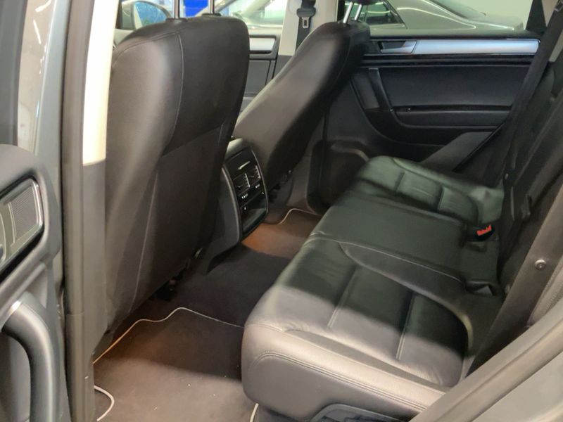 Volkswagen Touareg 3.0 V6 TDI Terrain Tech BlueMotion Tech 2014 – снимка 19