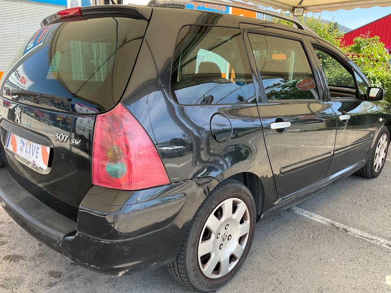 Peugeot 307 2.0 HDi SW Clim 2004 – снимка 2