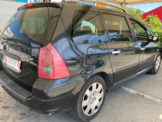 Peugeot 307 2.0 HDi SW Clim 2004 – снимка 2