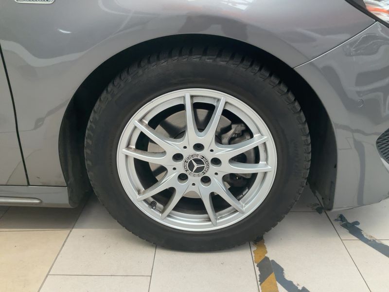 Mercedes-Benz B-Klasse B 200 Urban Style Edition 2018 – снимка 11