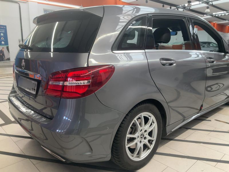Mercedes-Benz B-Klasse B 200 Urban Style Edition 2018 – снимка 8