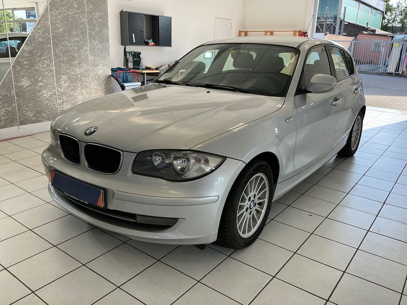 BMW 1er 118d 2010 – снимка 1