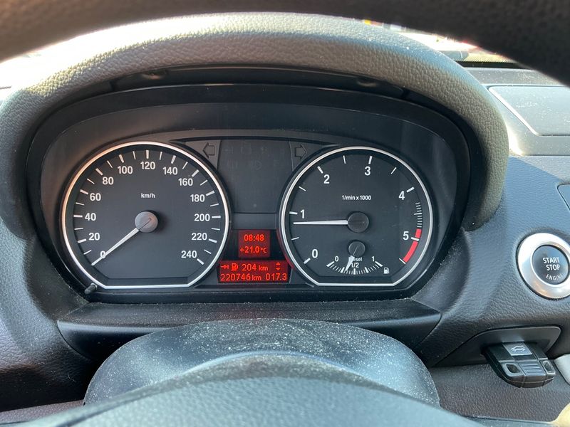 BMW 1er 118d 2010 – снимка 4