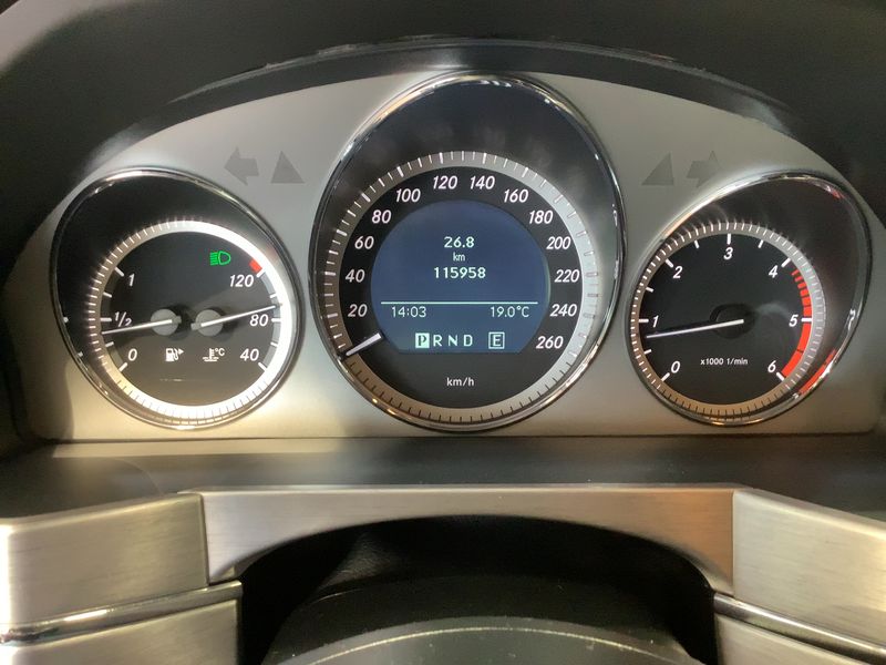 Mercedes-Benz GLK-Klasse GLK 220 CDI 4Matic BlueEfficiency 2011 – снимка 18
