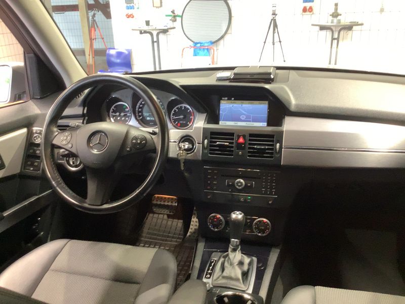 Mercedes-Benz GLK-Klasse GLK 220 CDI 4Matic BlueEfficiency 2011 – снимка 17