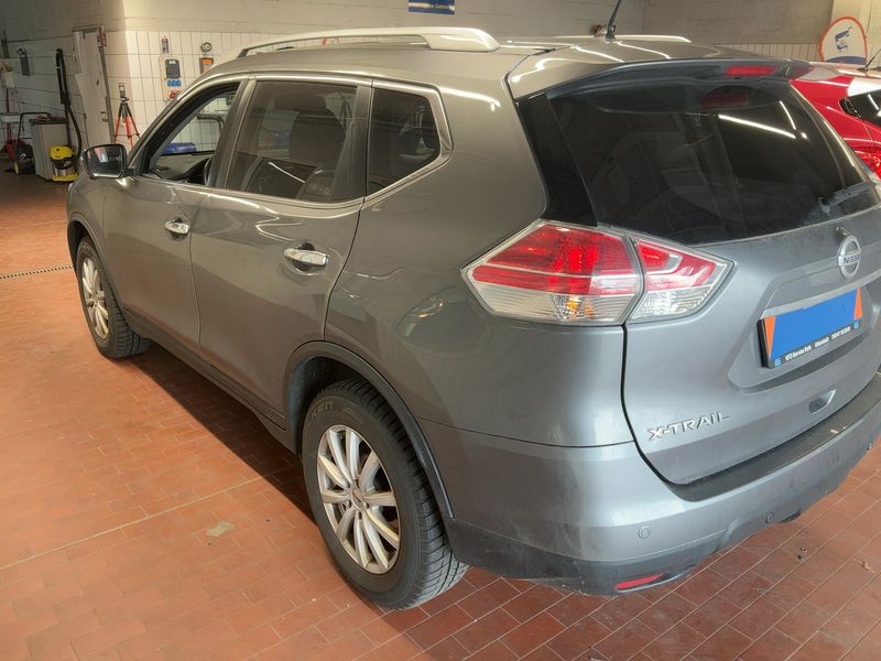 Nissan X-Trail 2.0 dCi N-Vision 4x4 2017 – снимка 6