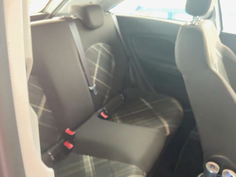 Opel Corsa 1.4 Color Edition 2018 – снимка 19