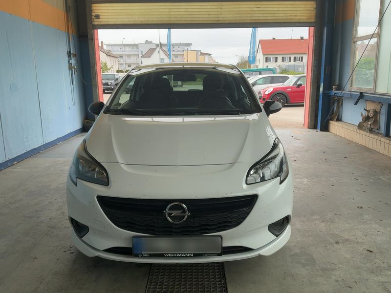 Opel Corsa 1.4 Color Edition 2018 – снимка 14