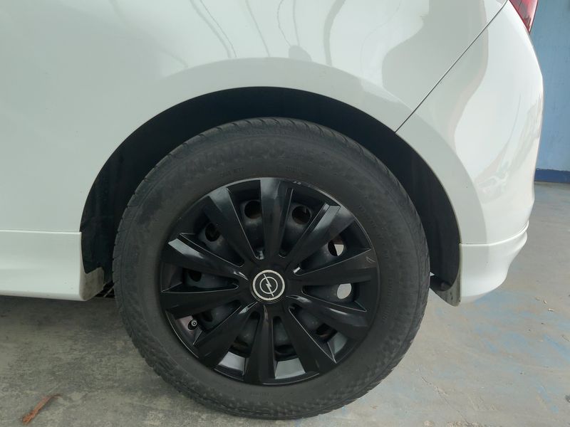 Opel Corsa 1.4 Color Edition 2018 – снимка 5