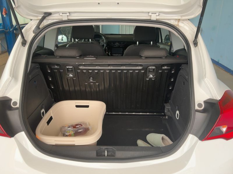 Opel Corsa 1.4 Color Edition 2018 – снимка 15