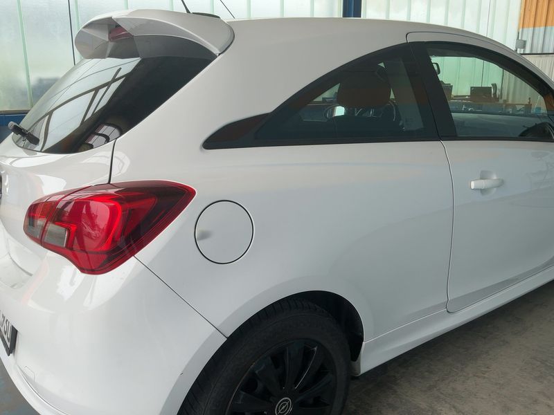 Opel Corsa 1.4 Color Edition 2018 – снимка 8