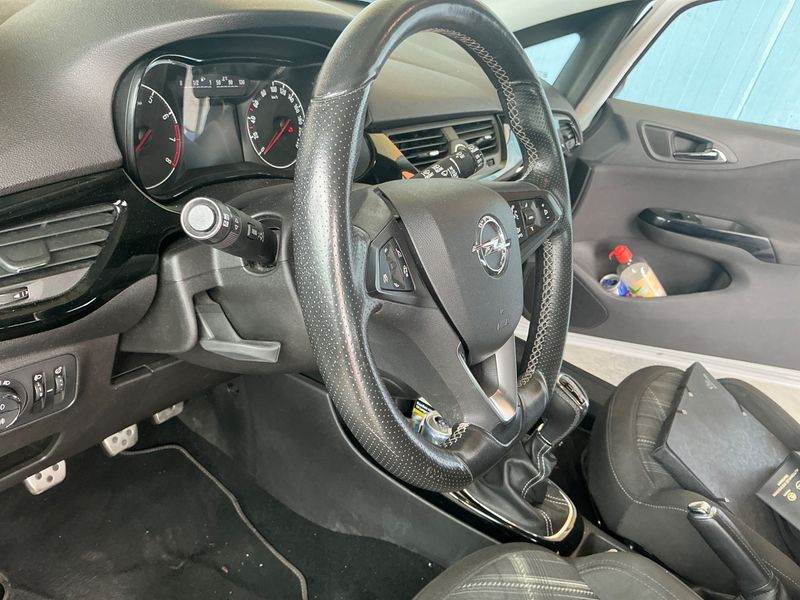 Opel Corsa 1.4 Color Edition 2018 – снимка 28