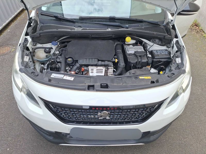 Peugeot 2008 1.2 PureTech GT Line 2017 – снимка 8