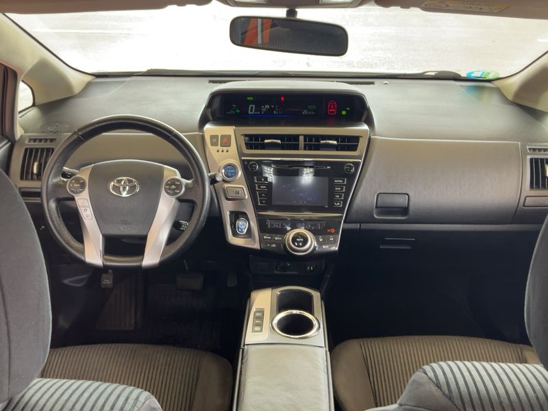 Toyota Prius+ 1.8 ECO 2015 – снимка 17