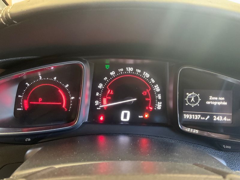 Citroen DS5 2.0 Blue-HDi SportChic 2016 – снимка 18