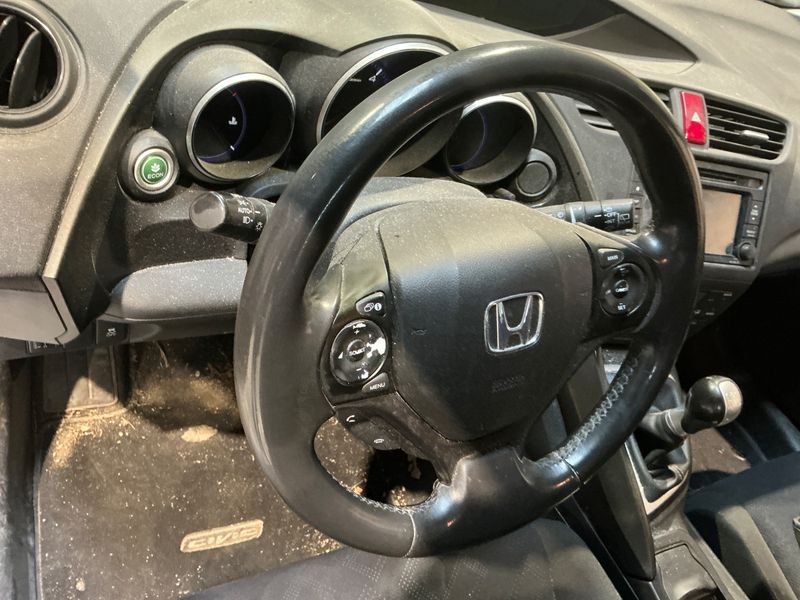 Honda Civic 2.2 DTEC I-DTEC Executive Navi 2012 – снимка 22