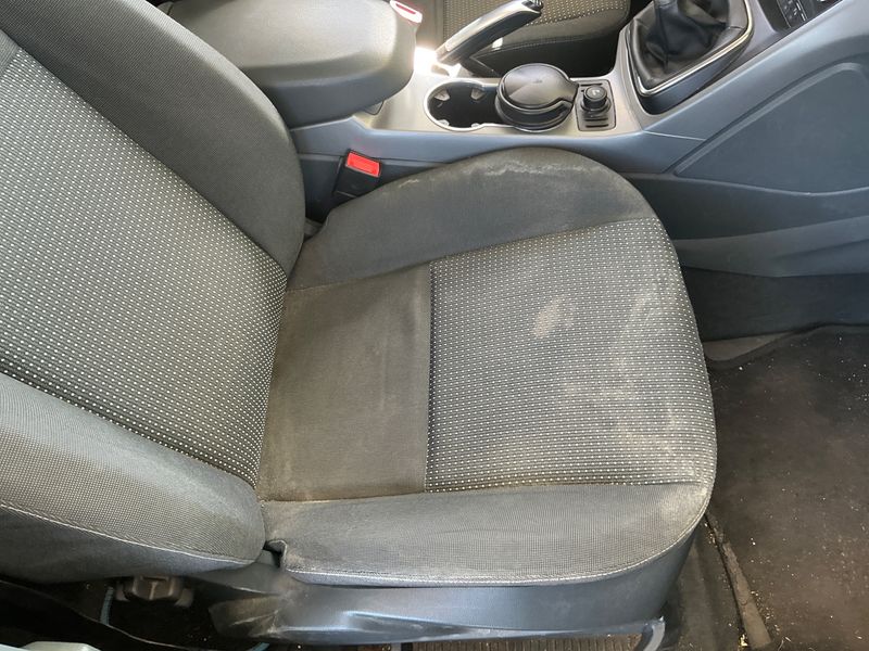 Ford C-Max 1.0 EcoBoost Trend 2014 – снимка 28