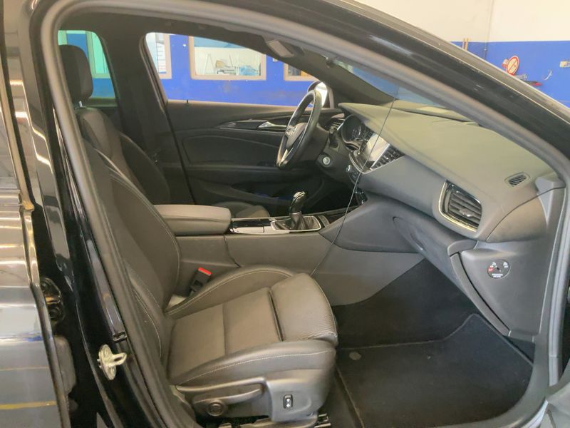 Opel Insignia Sports Tourer 2.0 CDTI Innovation 2020 – снимка 16