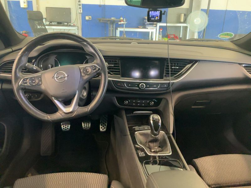 Opel Insignia Sports Tourer 2.0 CDTI Innovation 2020 – снимка 17