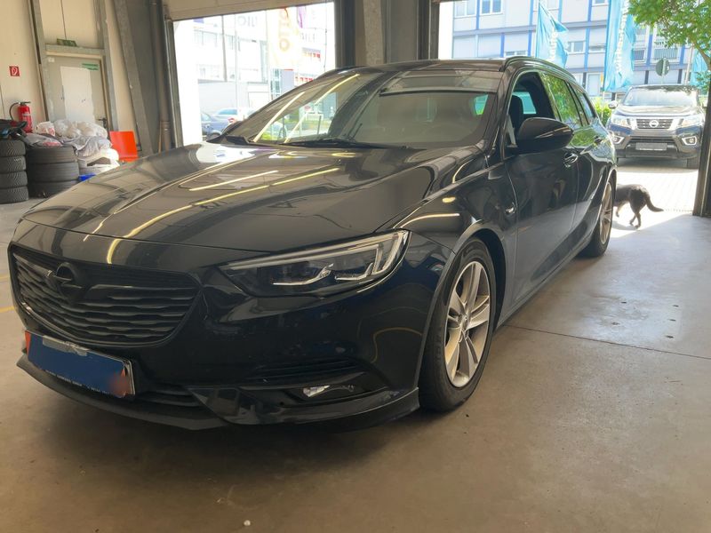 Opel Insignia Sports Tourer 2.0 CDTI Innovation 2020 – снимка 1