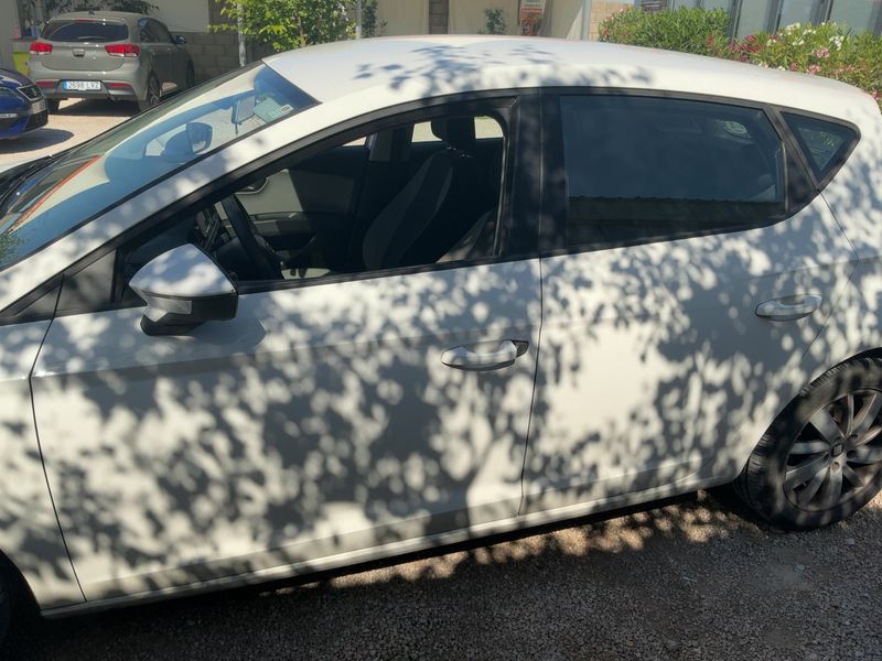 Seat Leon 1.6 TDI Reference Plus 2014 – снимка 4