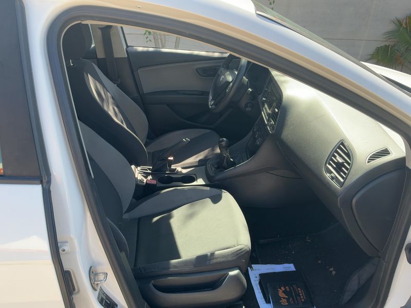 Seat Leon 1.6 TDI Reference Plus 2014 – снимка 16
