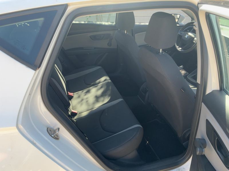 Seat Leon 1.6 TDI Reference Plus 2014 – снимка 19