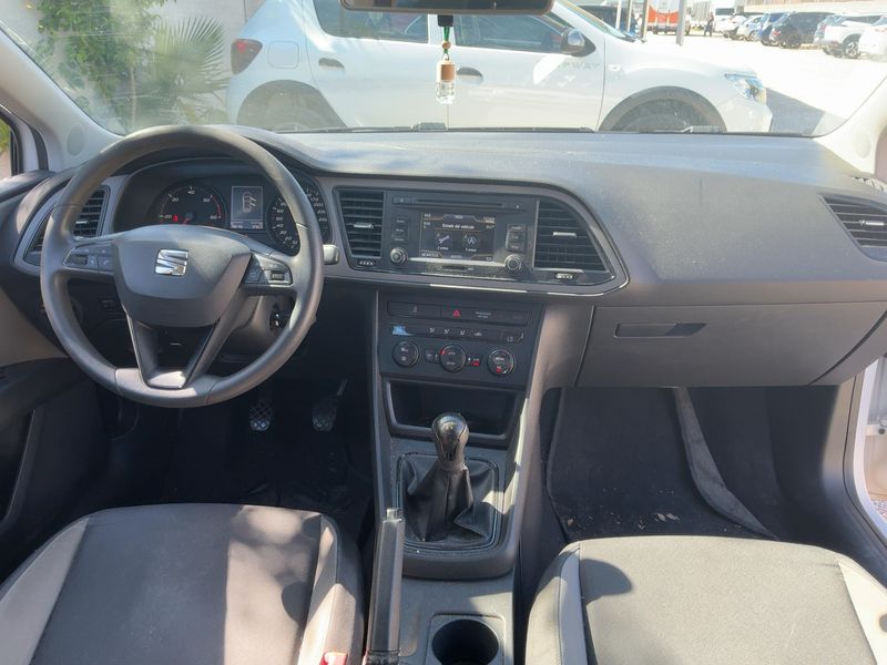 Seat Leon 1.6 TDI Reference Plus 2014 – снимка 17