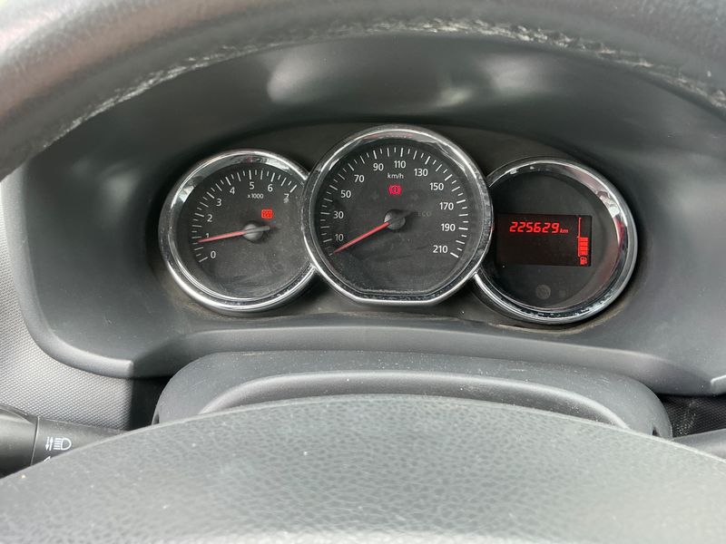 Dacia Logan MCV 0.9 TCe Prestige 2013 – снимка 4