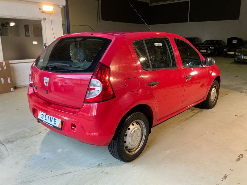 Dacia Sandero 1.2 Basis 2010 – снимка 2