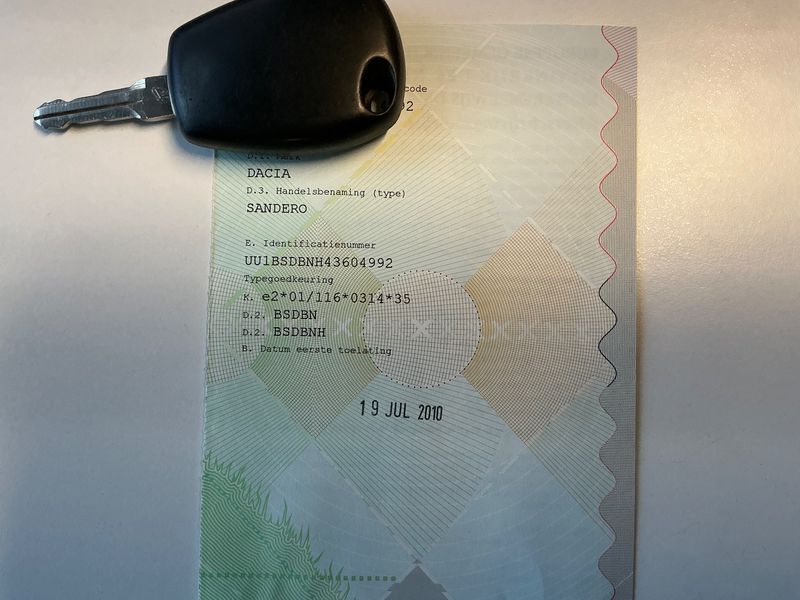 Dacia Sandero 1.2 Basis 2010 – снимка 5