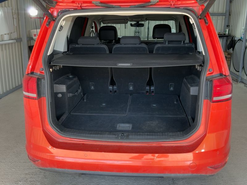 Volkswagen Touran 1.6 TDI Sound BlueMotion Tech 2017 – снимка 15