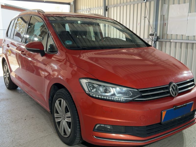 Volkswagen Touran 1.6 TDI Sound BlueMotion Tech 2017 – снимка 12