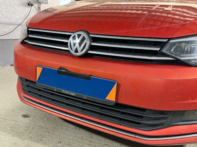 Volkswagen Touran 1.6 TDI Sound BlueMotion Tech 2017 – снимка 39