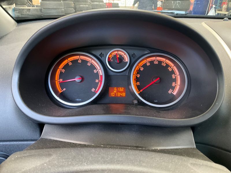Opel Corsa 1.2 Enjoy 2009 – снимка 4