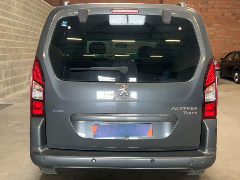 Peugeot Partner 1.2 e-THP Active 2017 – снимка 7