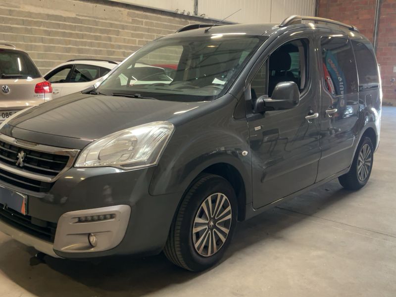 Peugeot Partner 1.2 e-THP Active 2017 – снимка 2