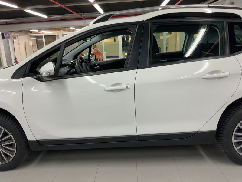 Peugeot 2008 1.2 e-VTi Active 2019 – снимка 4