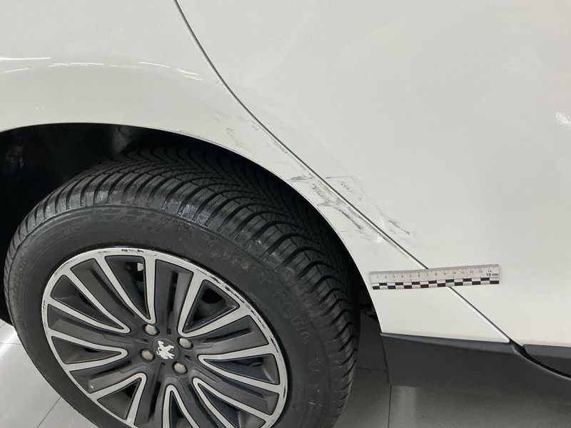 Peugeot 2008 1.2 e-VTi Active 2019 – снимка 22