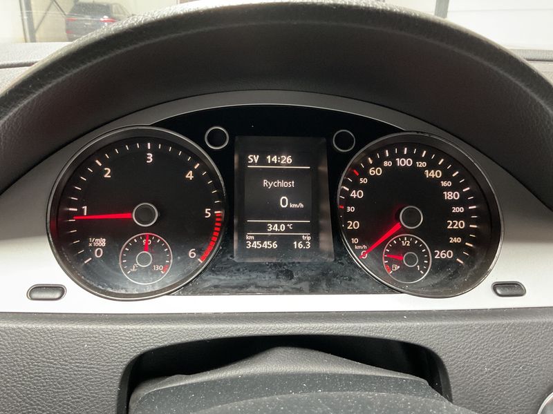 Volkswagen Passat 2.0 TDI Comfortline BlueMotion Tech 2009 – снимка 4