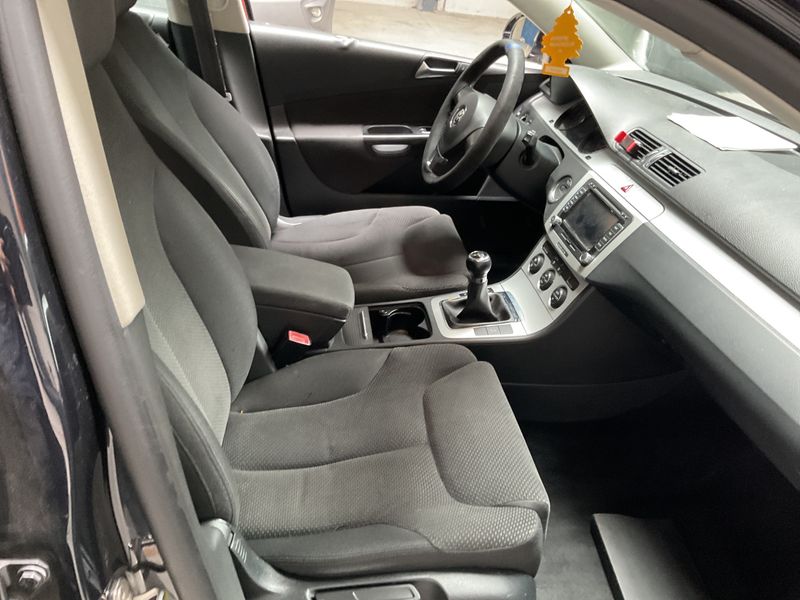 Volkswagen Passat 2.0 TDI Comfortline BlueMotion Tech 2009 – снимка 3