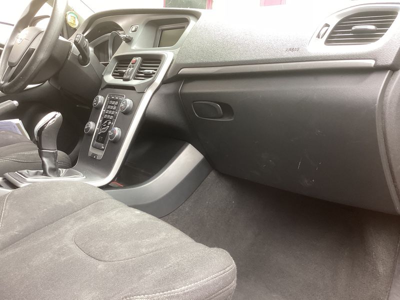 Volvo V40 Cross Country 1.6 D2 2013 – снимка 35