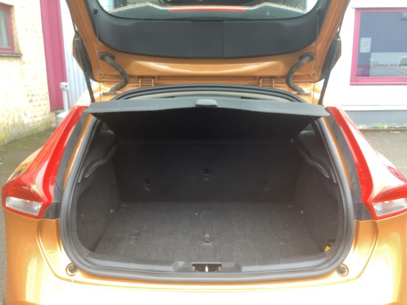 Volvo V40 Cross Country 1.6 D2 2013 – снимка 15