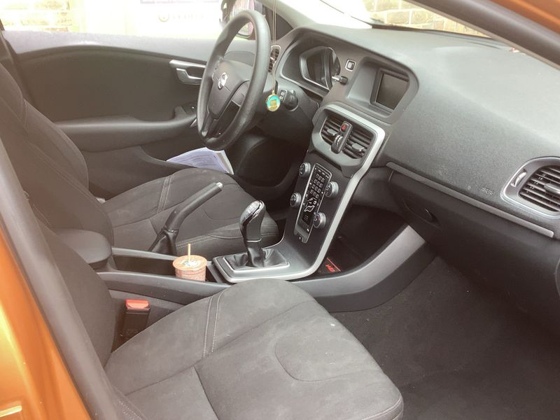 Volvo V40 Cross Country 1.6 D2 2013 – снимка 17